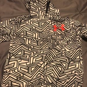 Lot of Boys Under Armour Shirts/Hoodies